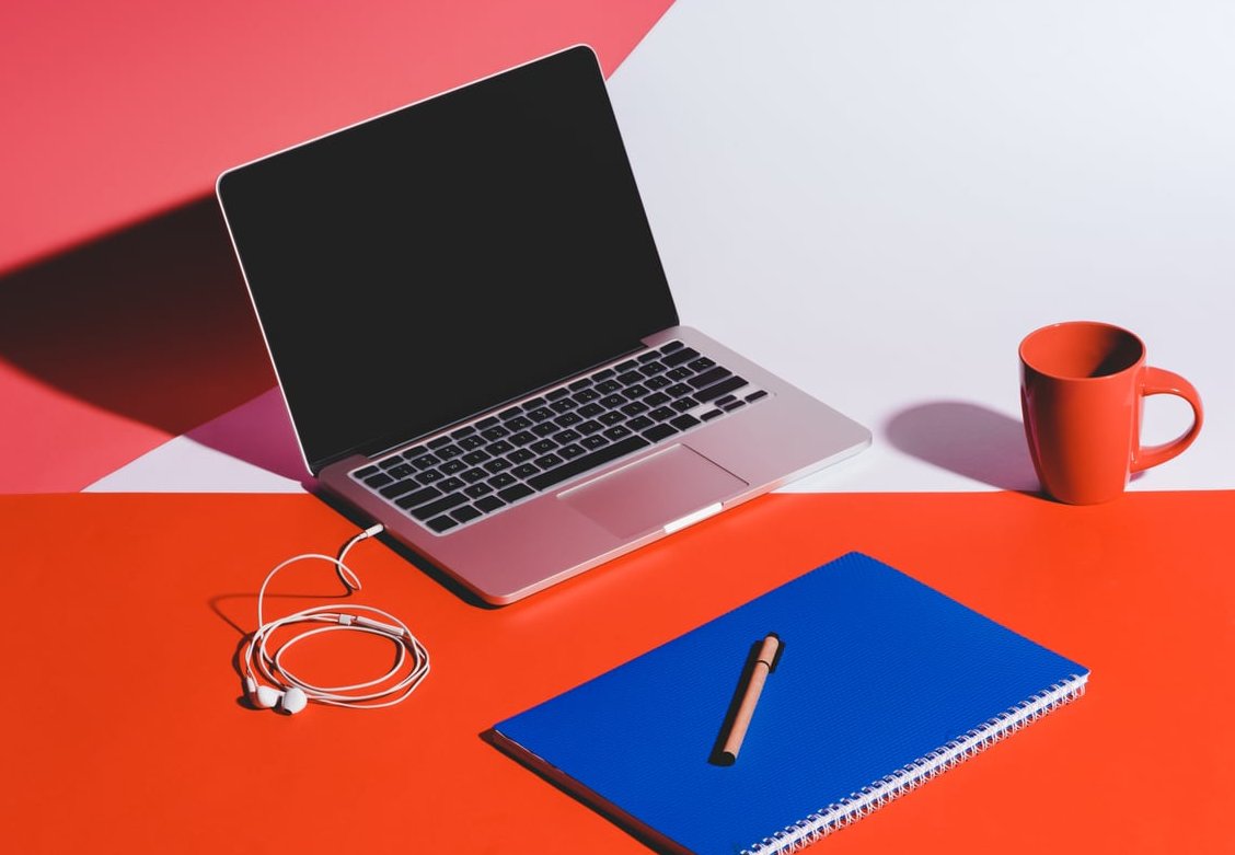 email marketing laptop