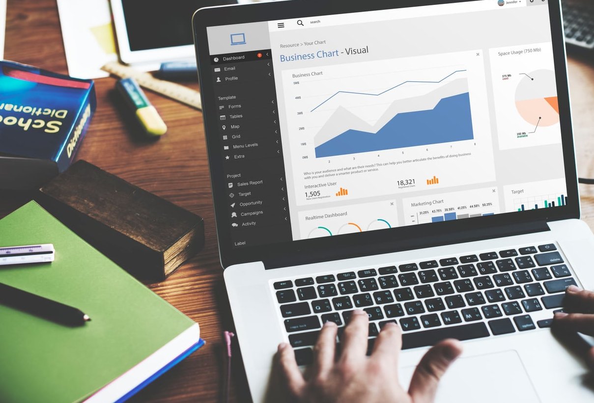email marketing laptop